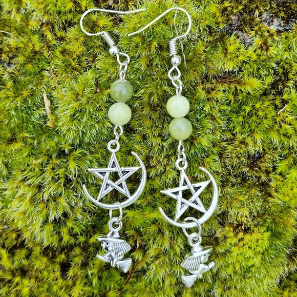 🥳SALE🥳Witch Flying Under the Moon! Australian Chrysoprase Jade earrings - Picture 1 of 8